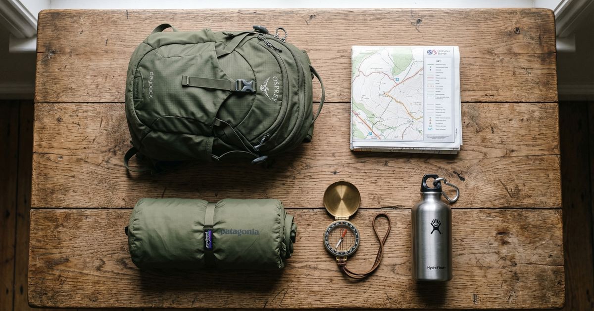 How to Pack a 10-Litre Daypack for UK Hills (2026)